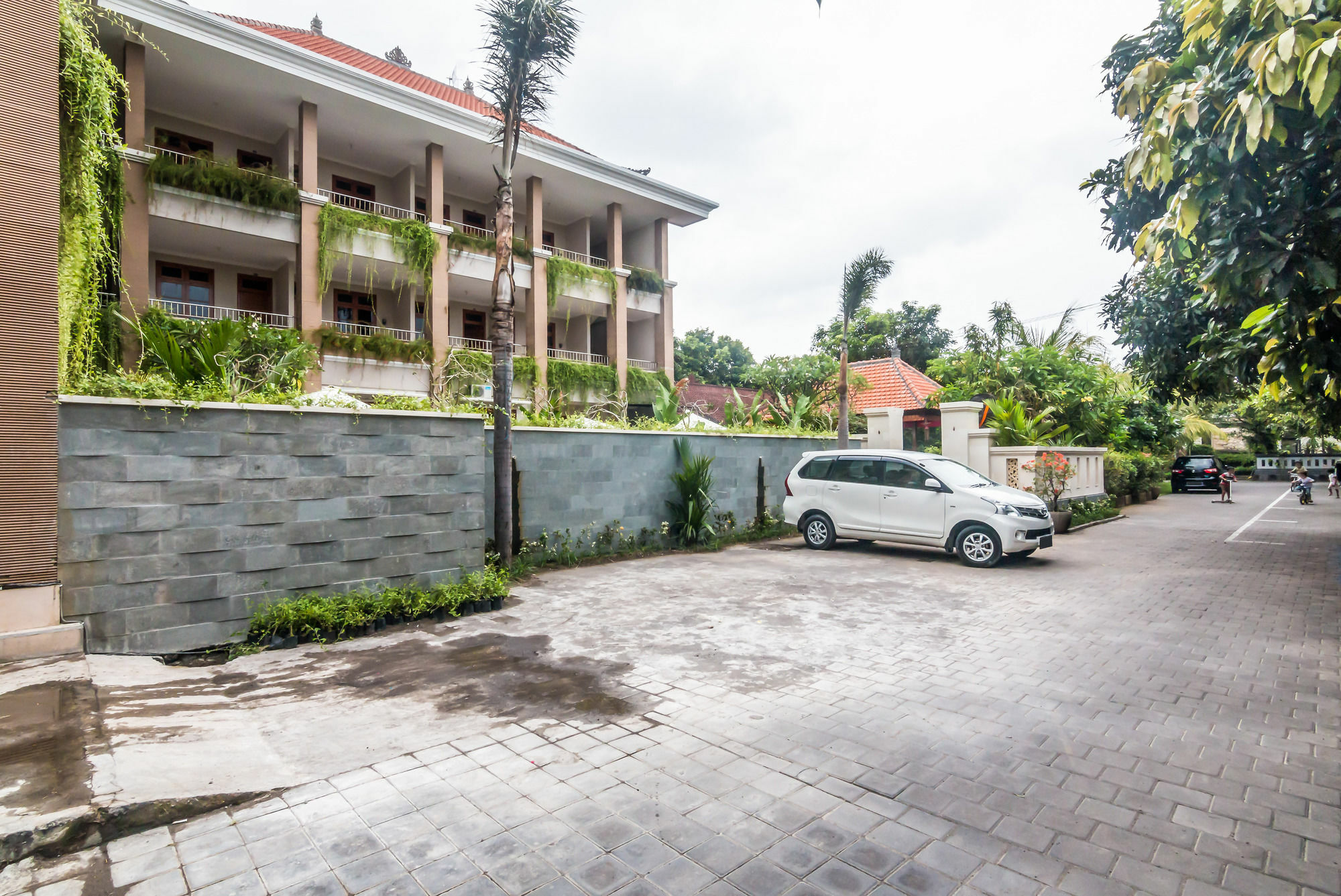 Zen Rooms Basic Kuta Kubu Anyar エクステリア 写真